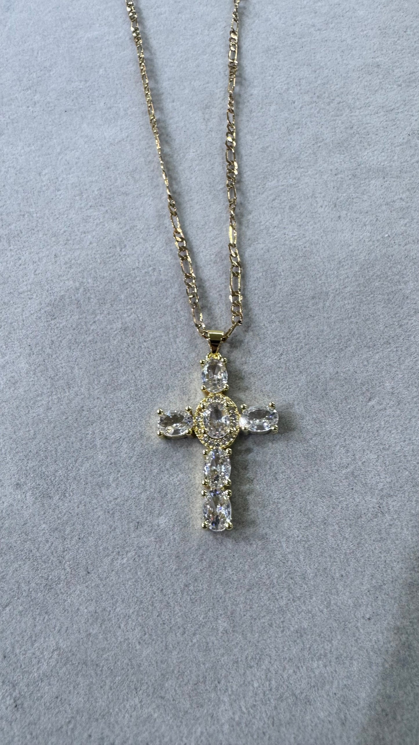 Collana con croce zirconata acciaio oro *4401