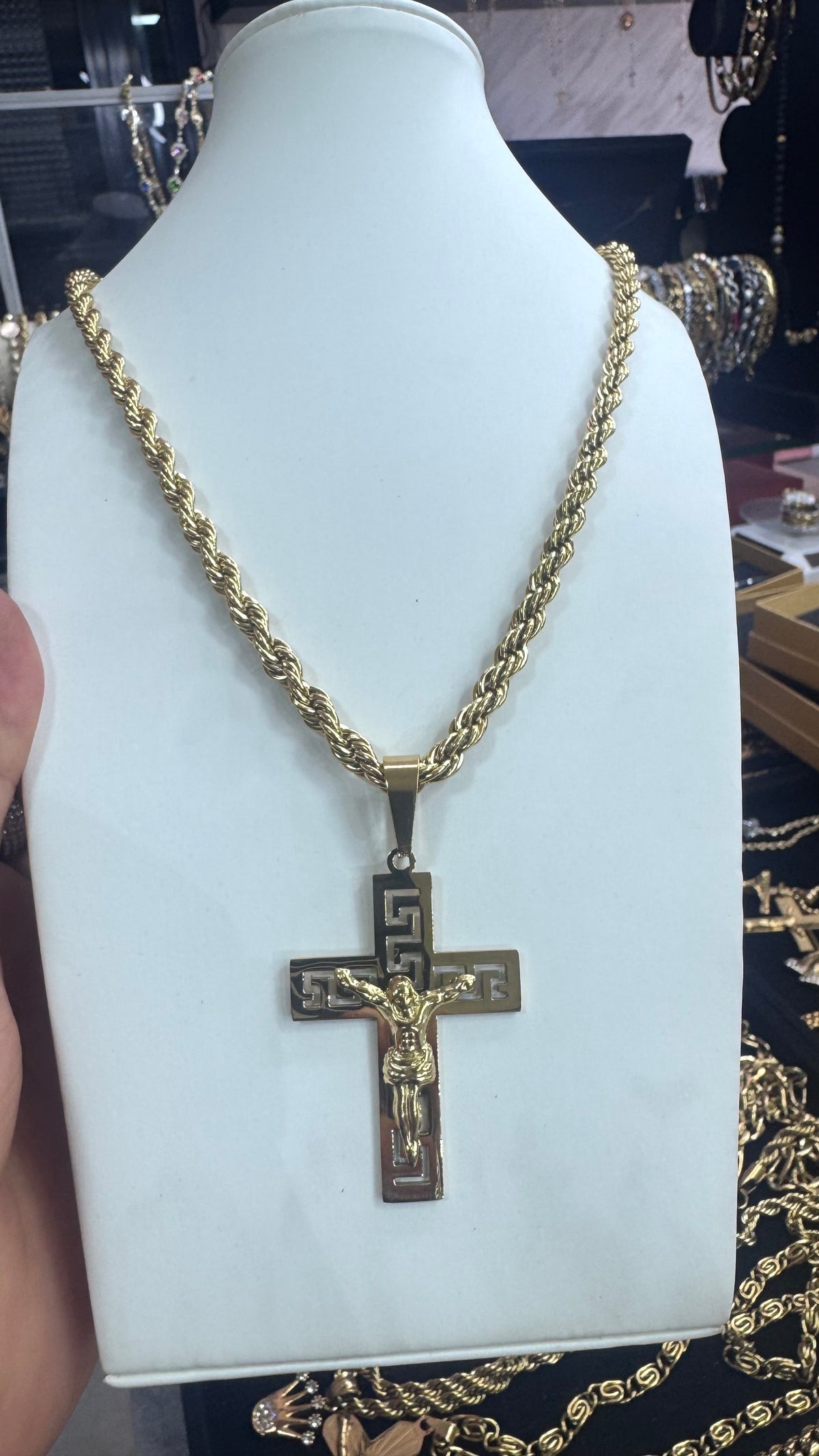 Collana funetta con croce lavorata *2359