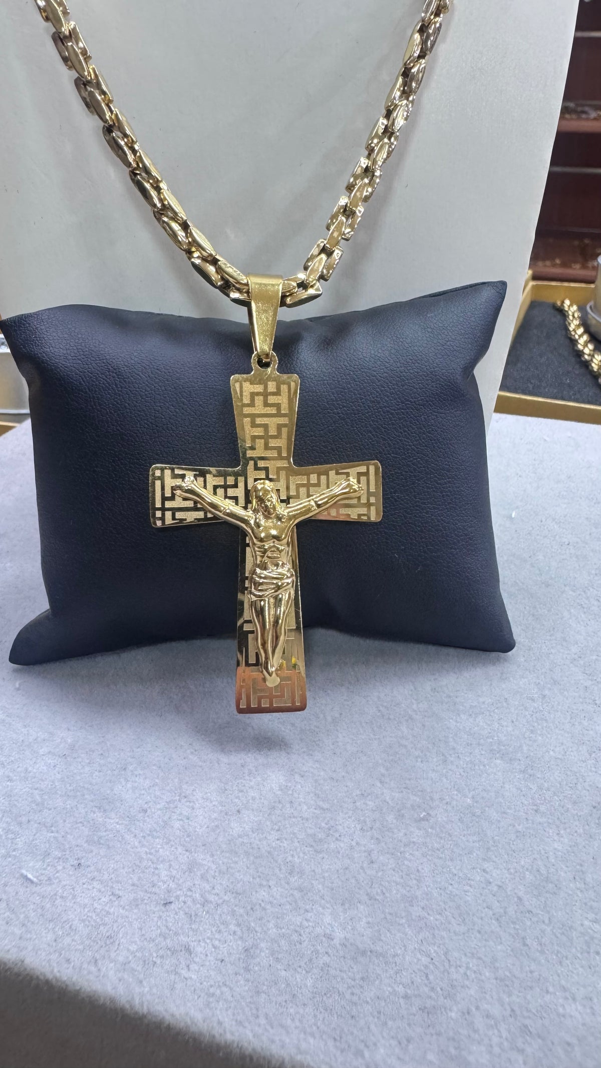 Collana con croce acciaio oro Ibiza *3002