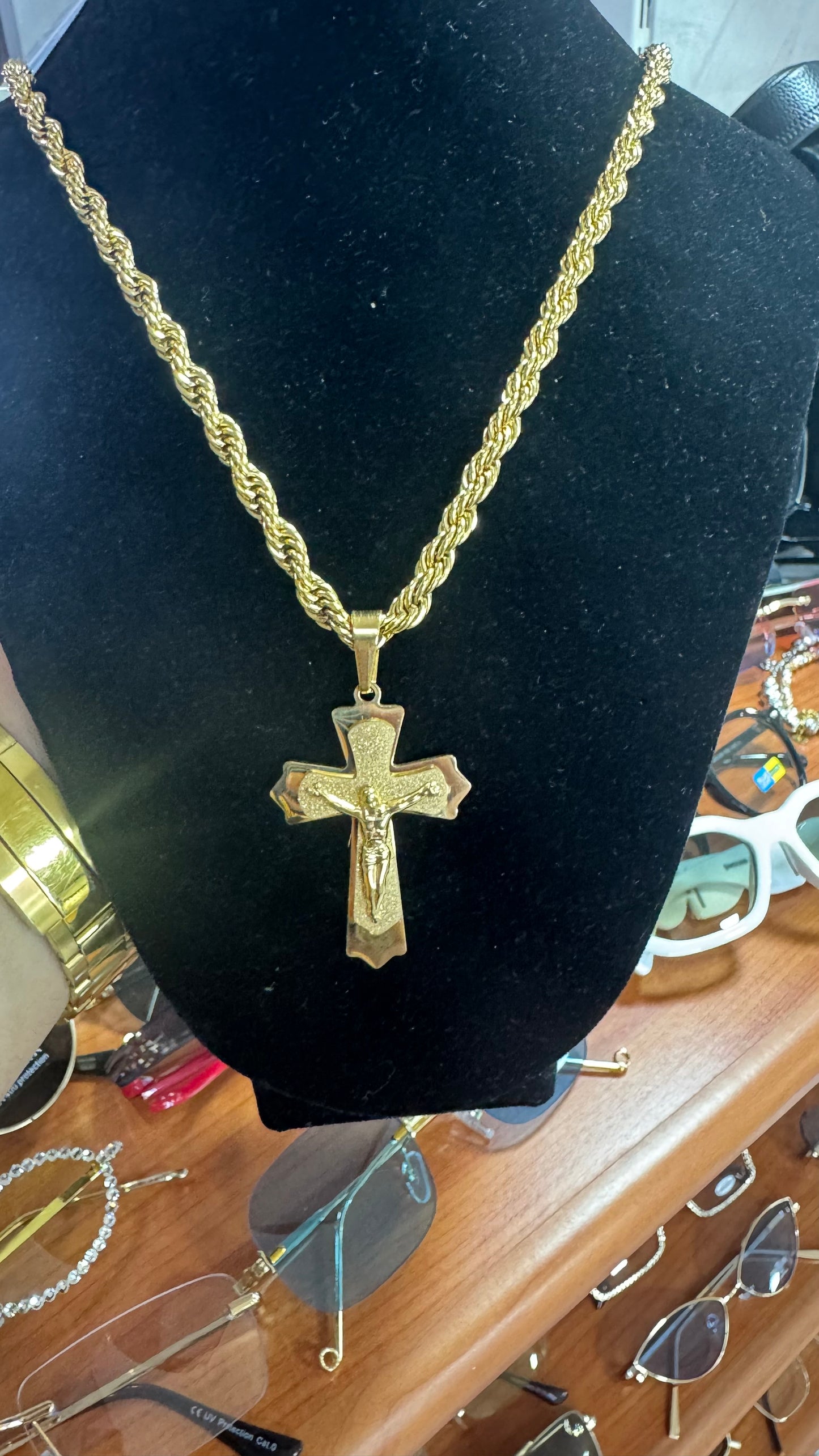 Collana con croce acciaio oro*61