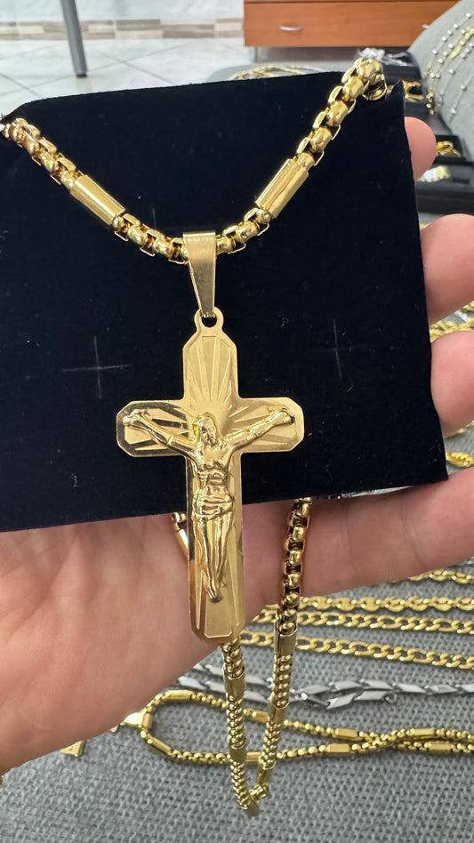 Collana con croce acciaio oro*64