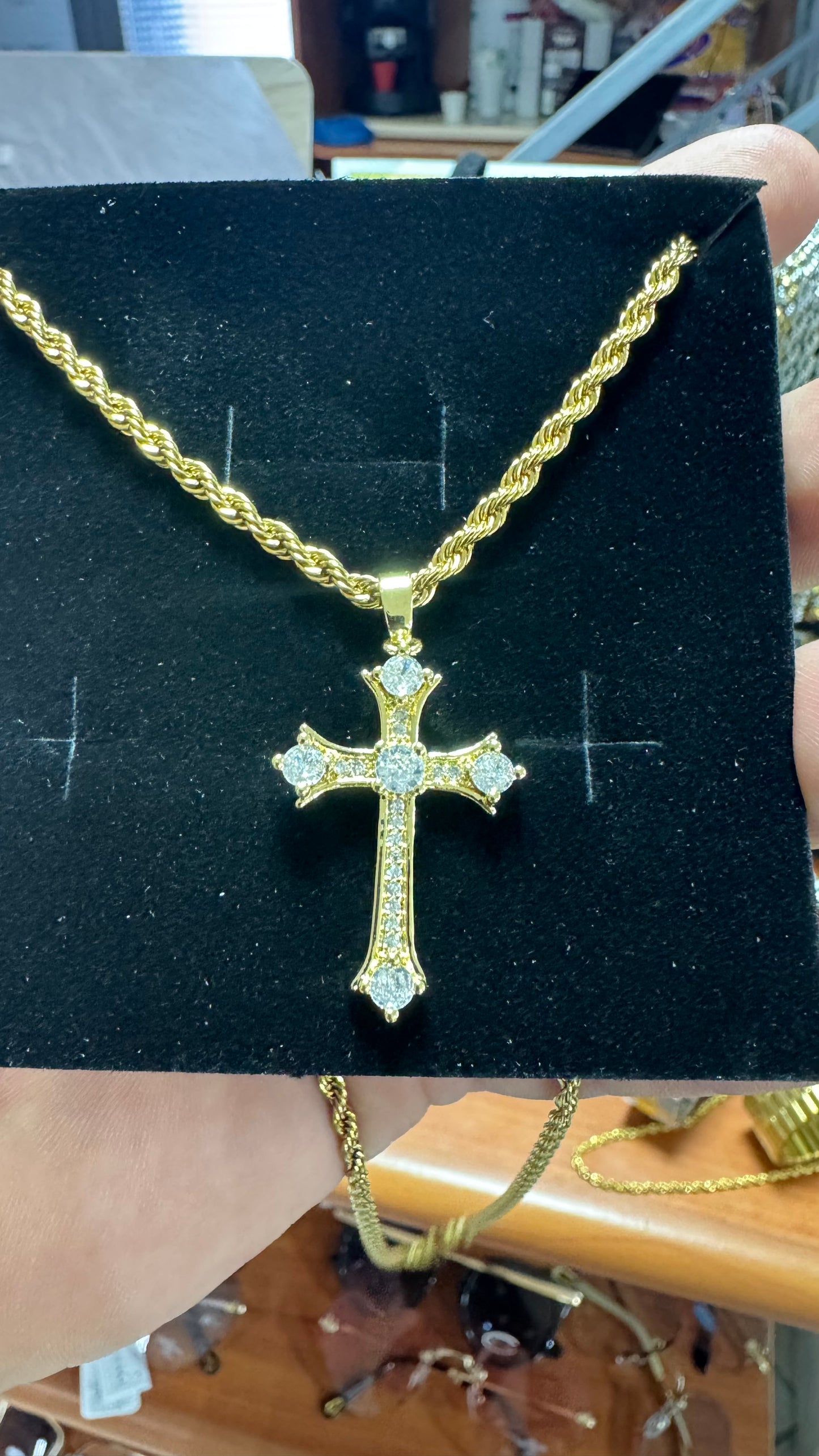Collanina con croce acciaio oro *67