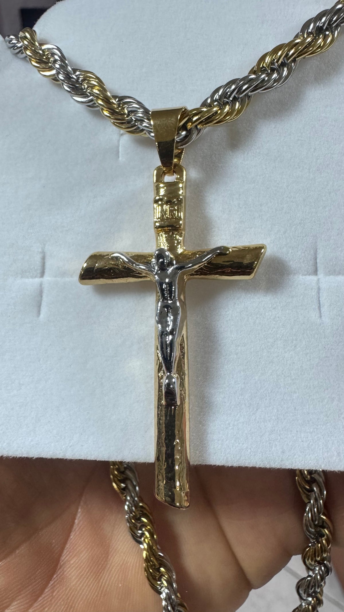 Collana con croce acciaio  *3019