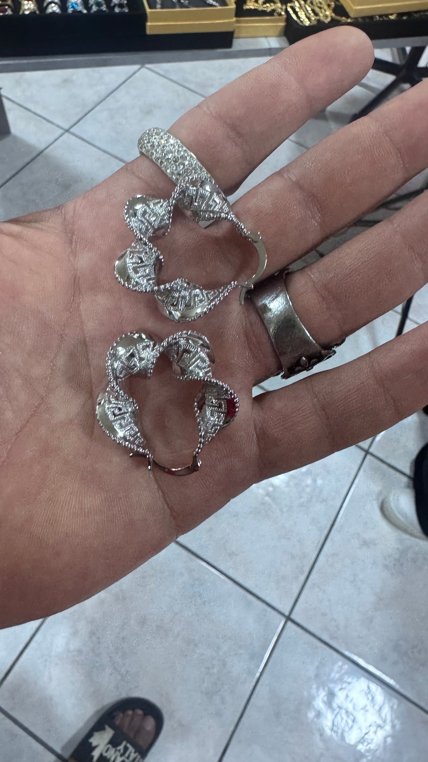 Orecchini intrecciati a cerchio *57