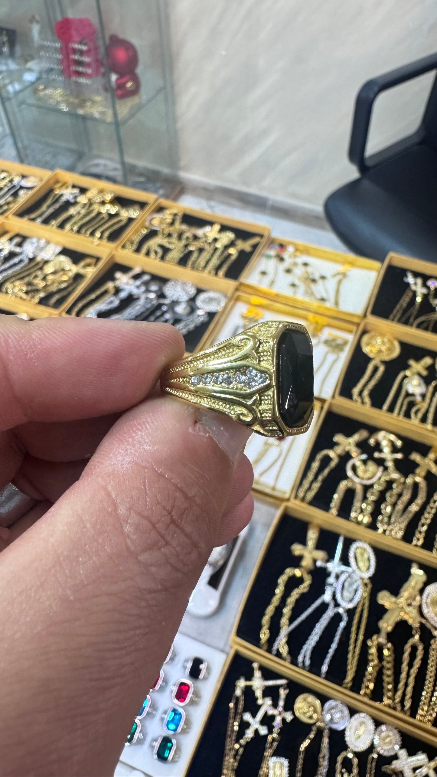 Anello RED pietra nera acciaio oro *69