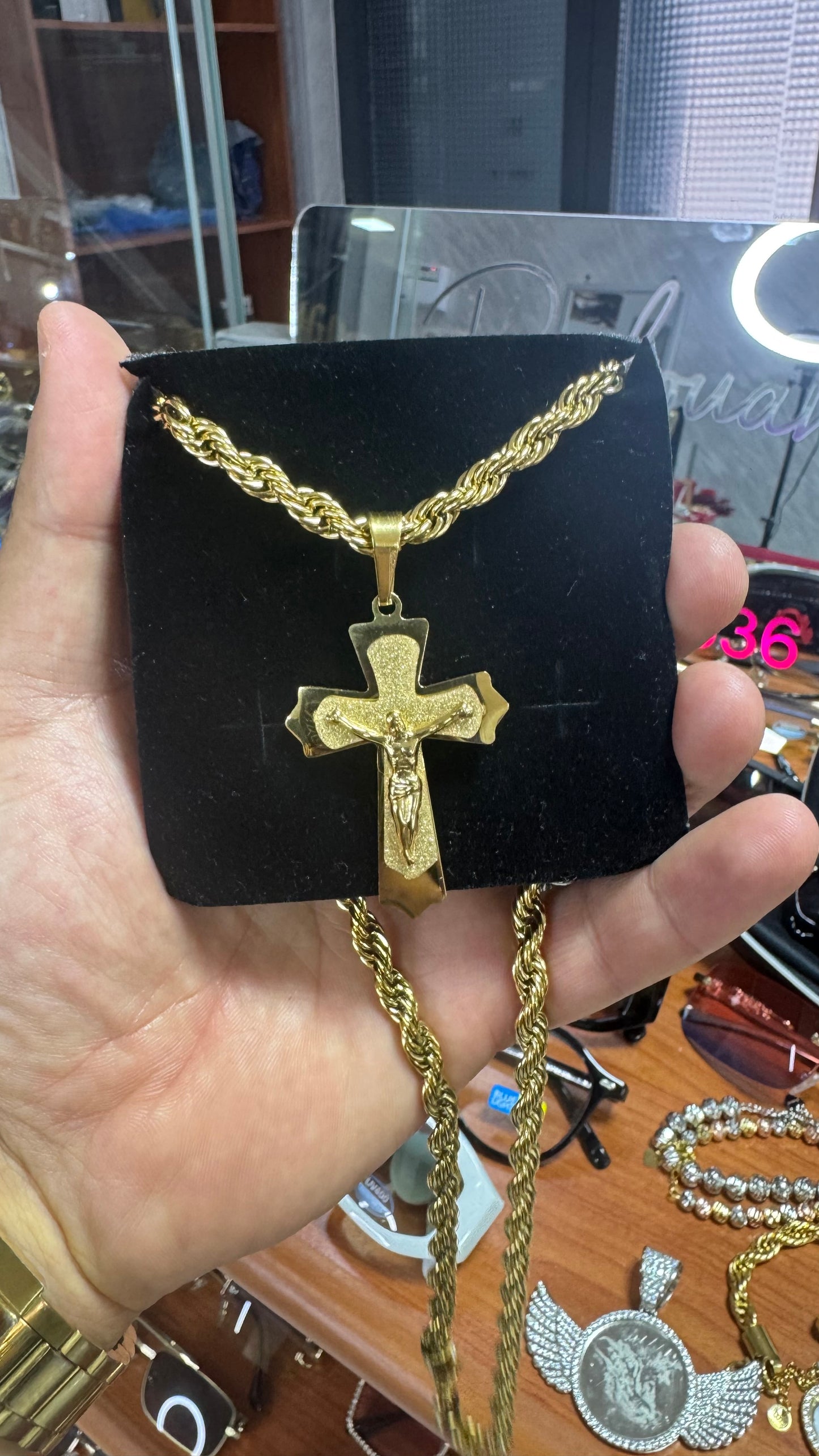 Collana con croce acciaio oro*61