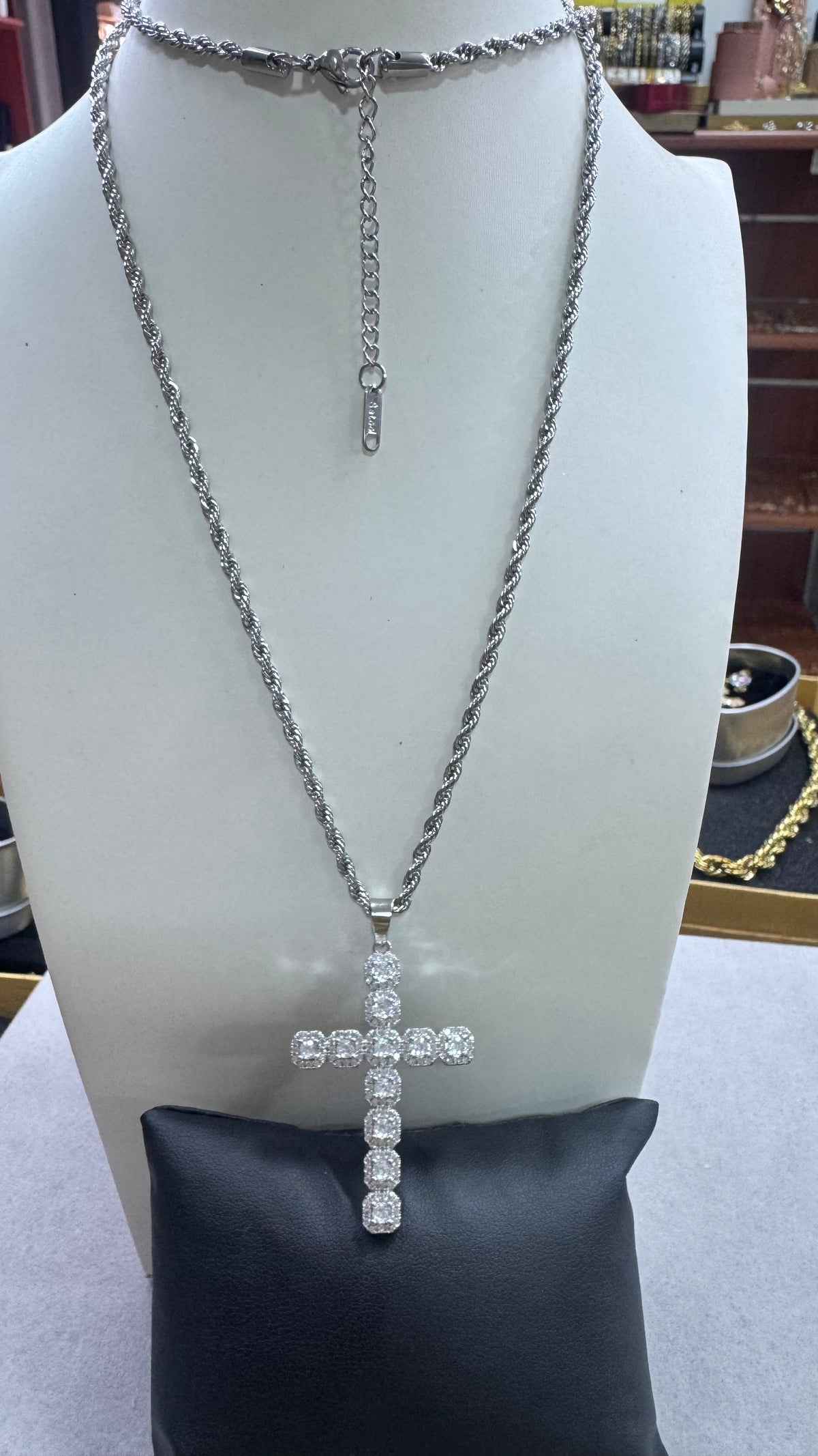 Collana con croce HAALAND ACCIAIO ORO *345