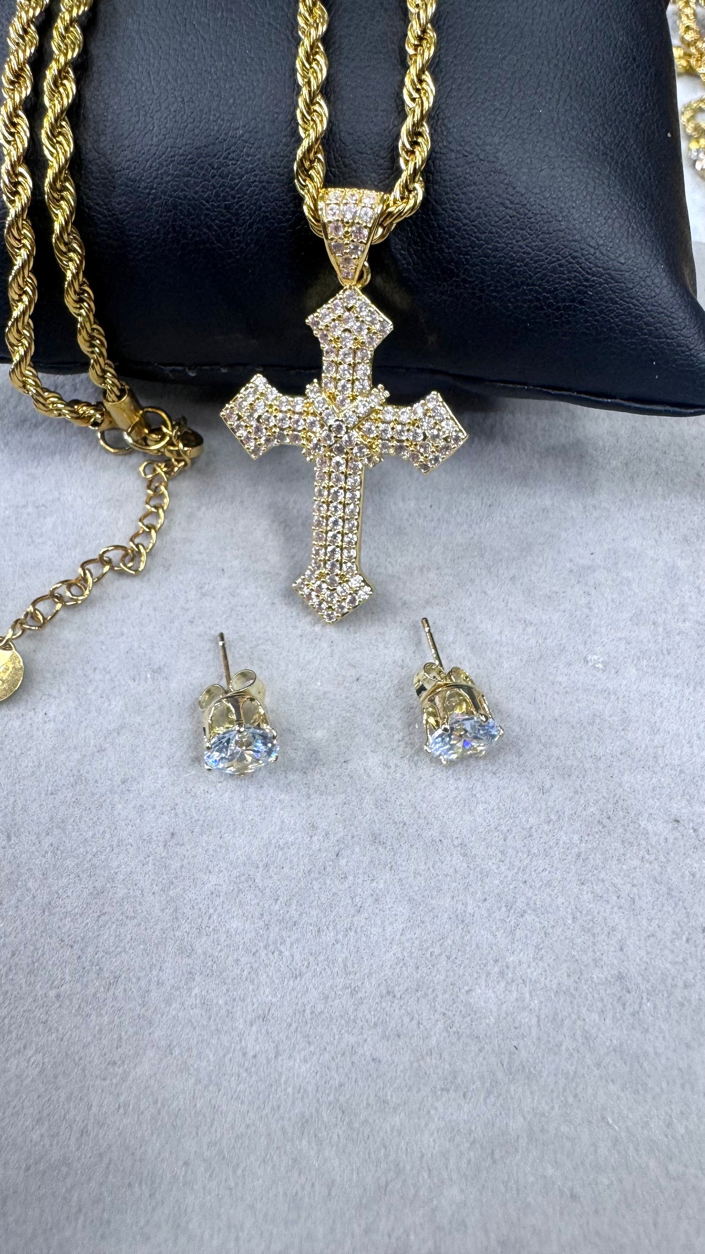 Combo kit croce pave' mini e orecchini acciaio *265