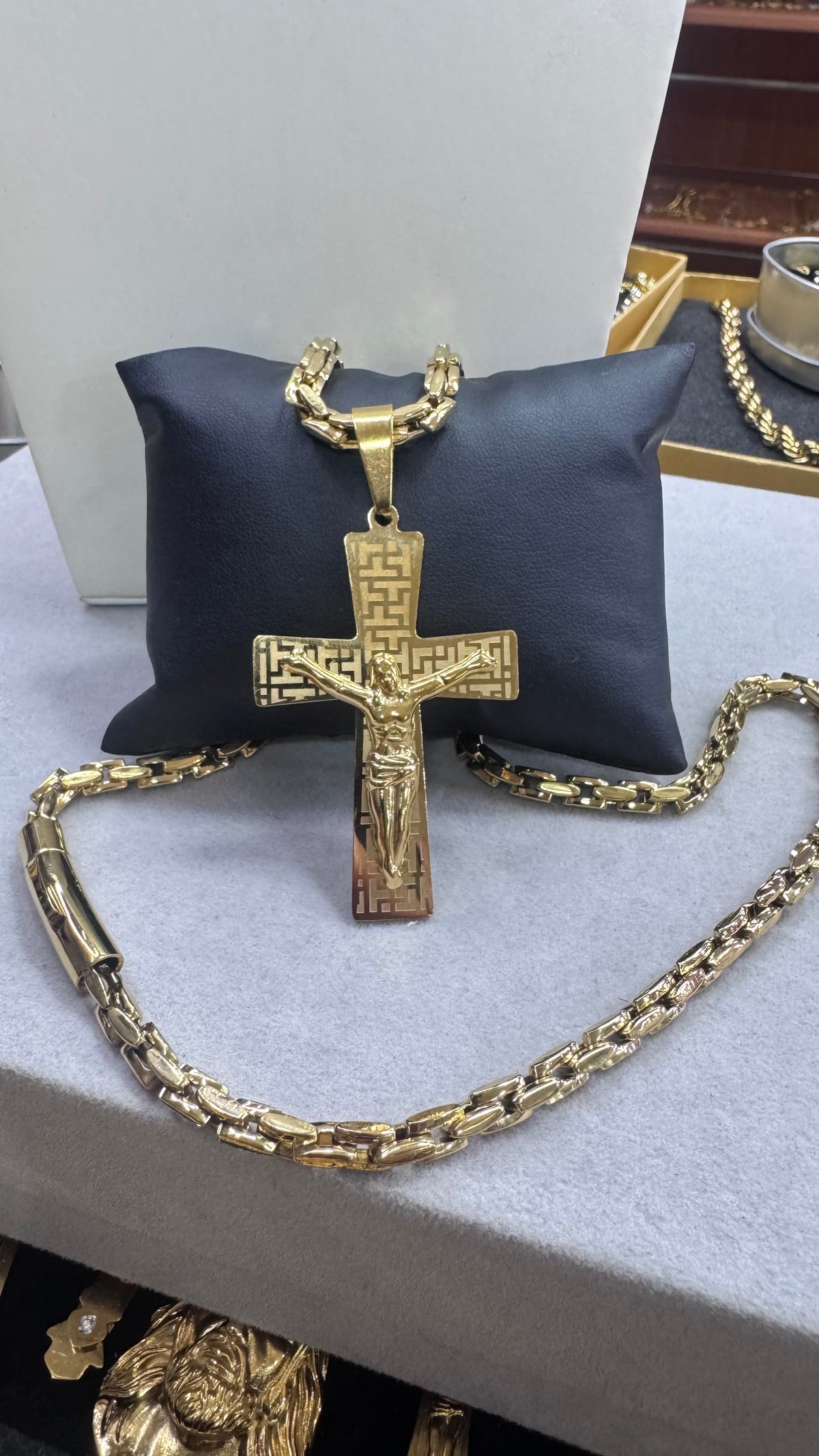 Collana con croce acciaio oro Ibiza *3002