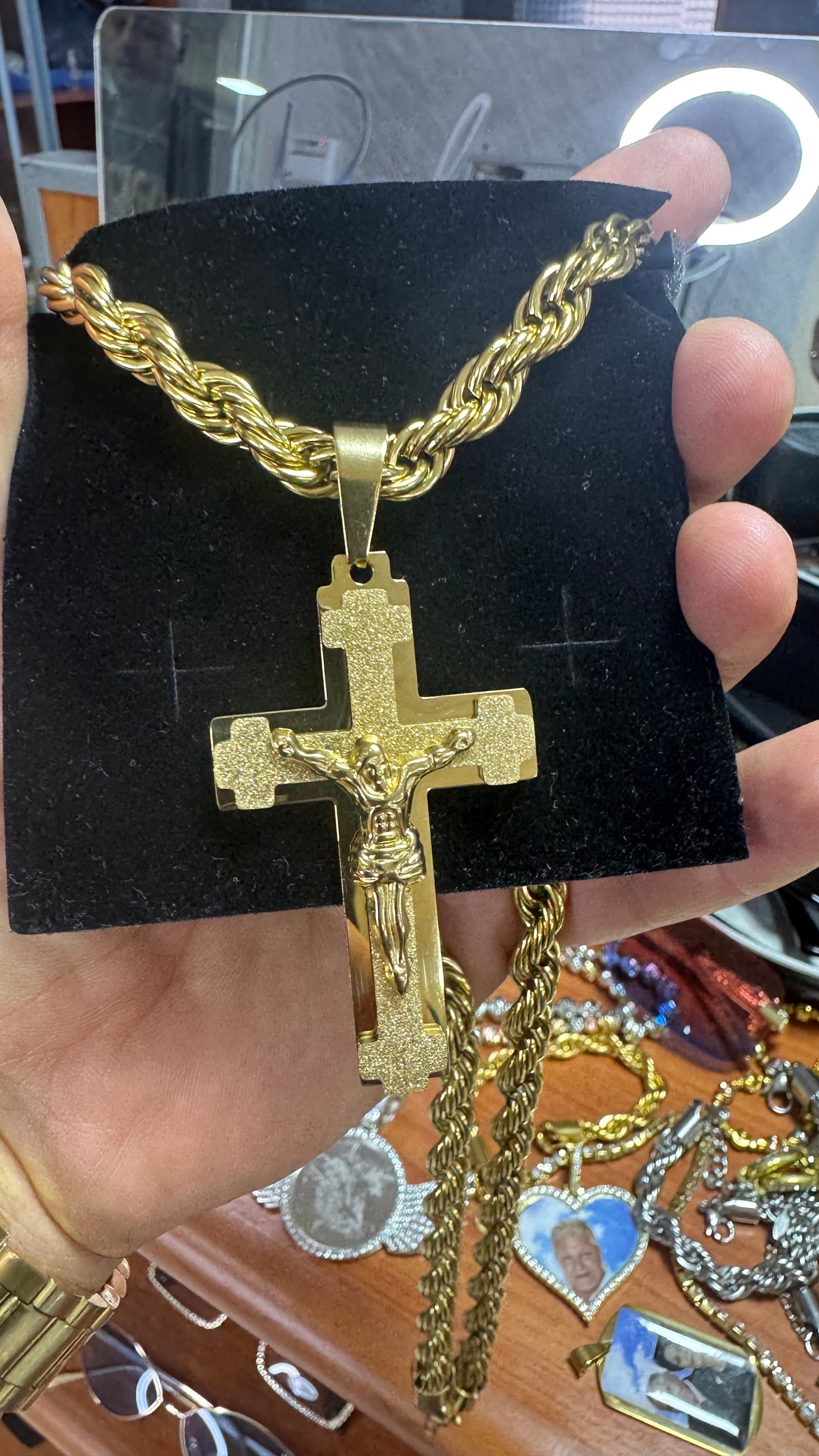 Collana con croce acciaio oro*62