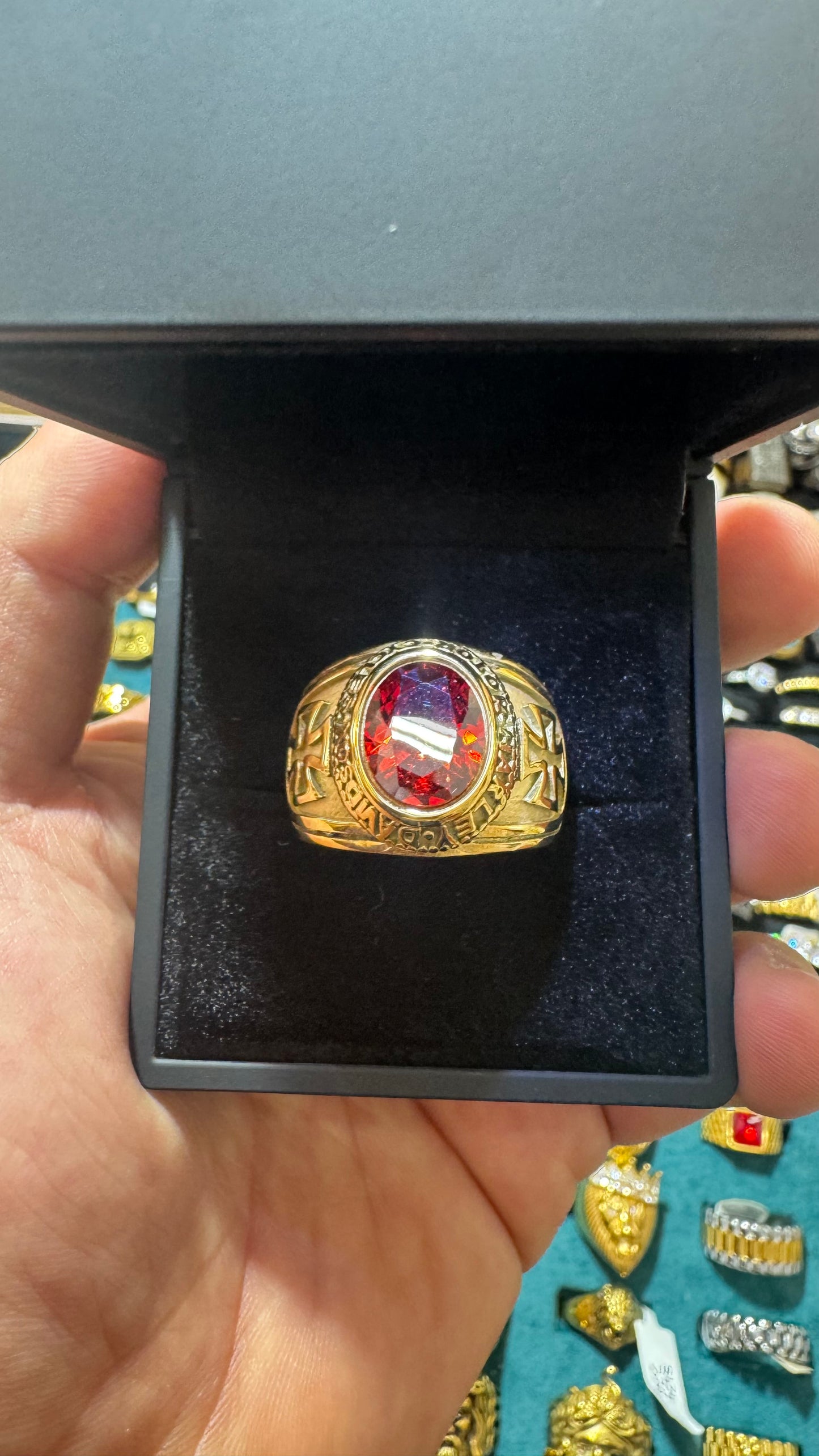 Anello pietra rossa *20