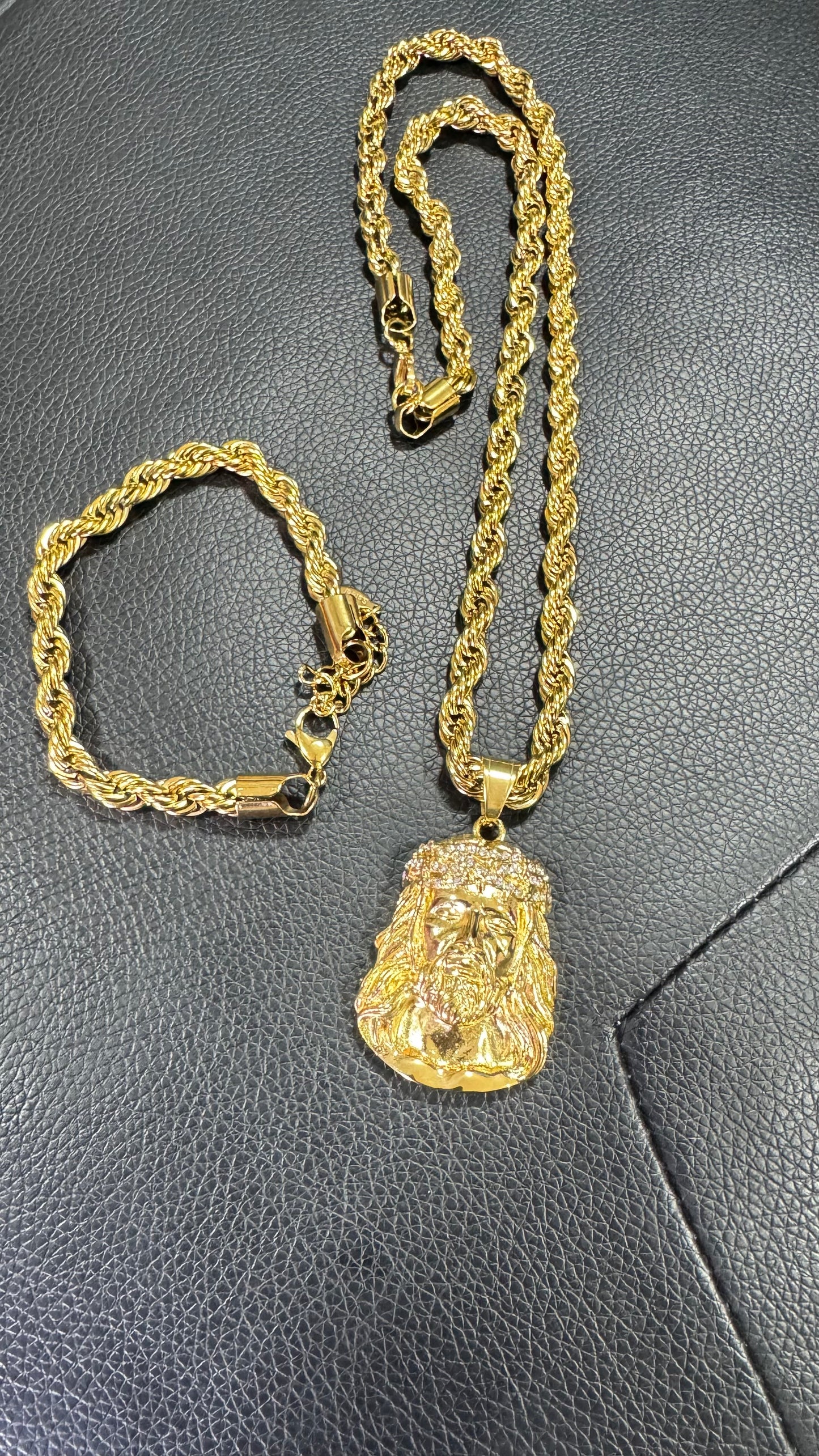 Combo kit Gesù oro acciaio *109