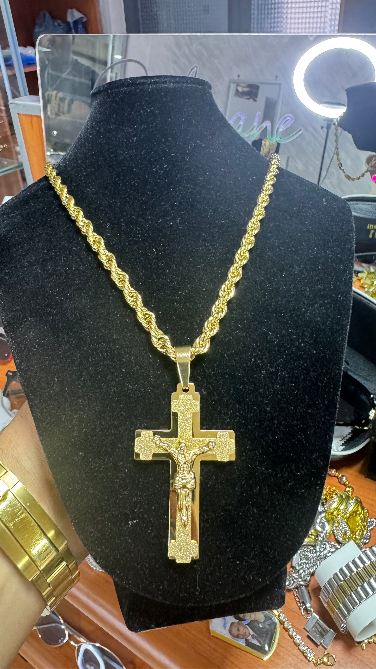 Collana con croce acciaio oro*60