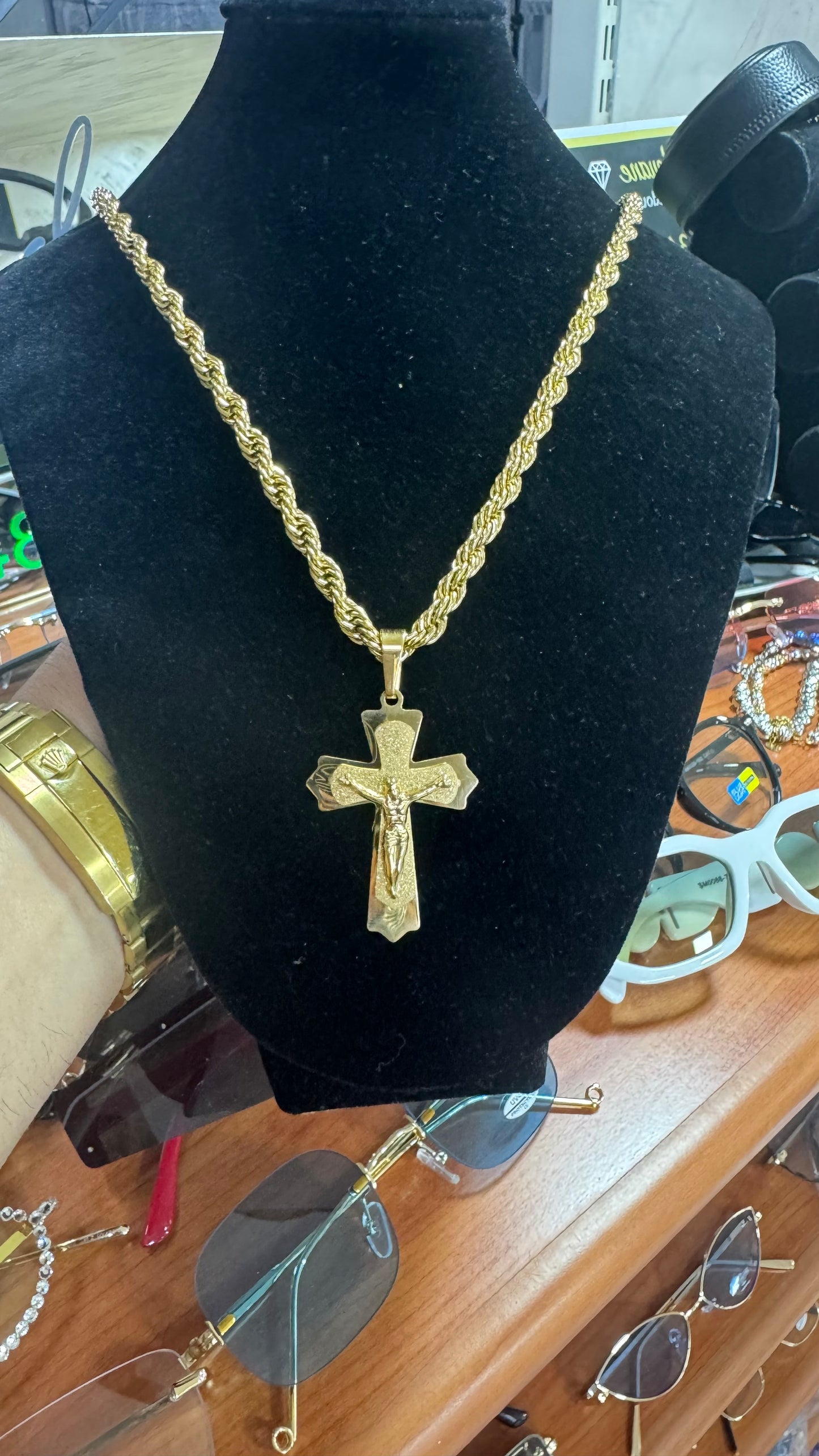 Collana con croce acciaio oro*61
